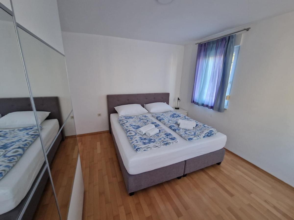 Vedran Apartment Punat