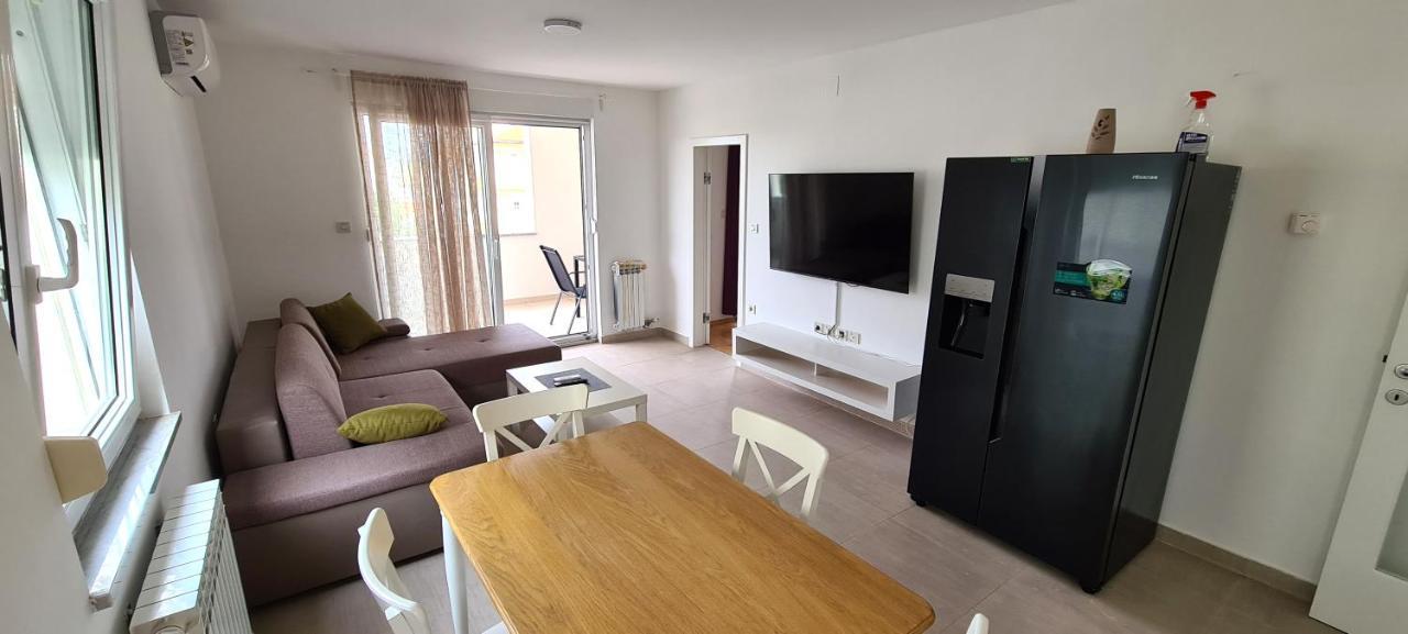Apartment Vedran Punat