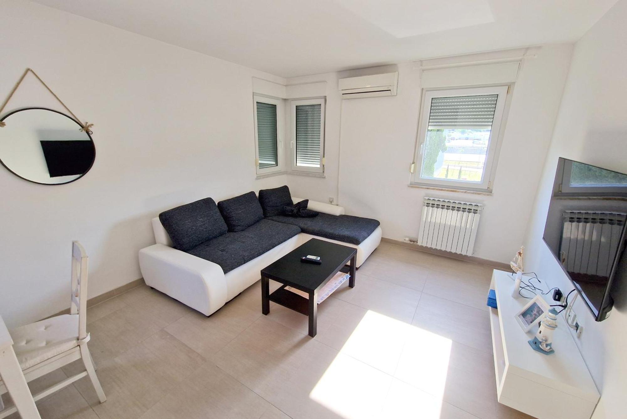 Vedran Apartment *